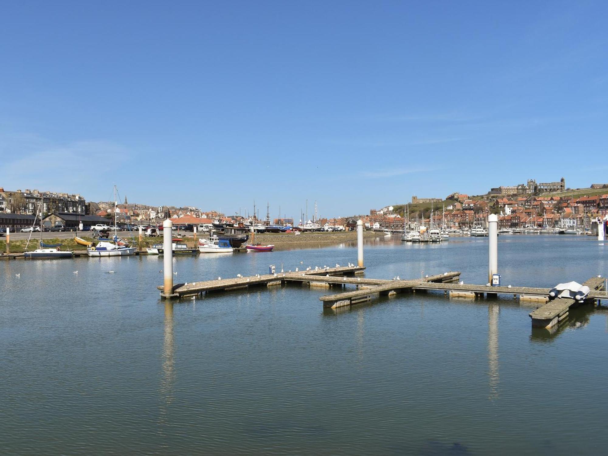Snugg Whitby Exterior foto